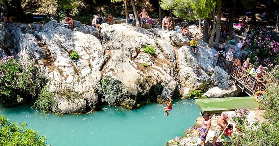 From Calpe to Guadalest & Algar Waterfalls - Guadalest at a hilltop pace: medieval streets and big views