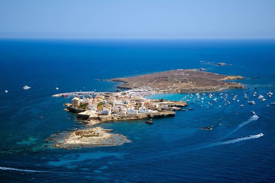 From Santa Pola: Snorkel Trip in Tabarca Island - Getting there and meeting up on time (your trip will run smoother)