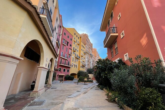 From the Old Town to the City of Arts – Small Group Bike Tour - How the guide makes it feel personalized, not scripted