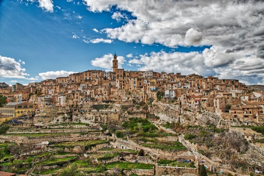 From Valencia: Bocairent and Covetes dels Moros Day Trip - Should you book the Valencia to Bocairent and Covetes dels Moros day trip?