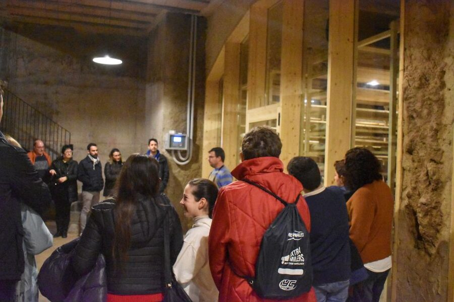 From Valencia: Guided Cheese Factory Tour with Wine Tasting - Vera de Estenas Winery with Edu: vineyards, farmhouse views, and 3 wines