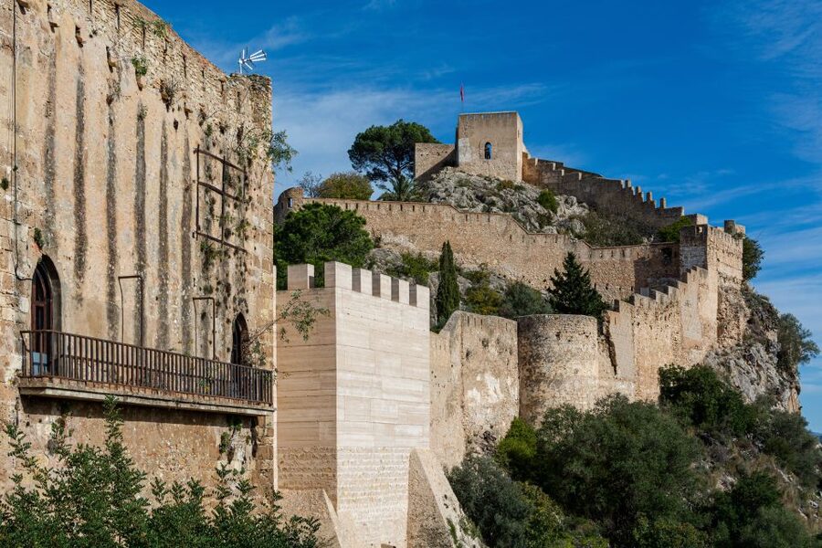From Valencia: Guided Day Trip to Xàtiva and Anna - Exploring Xàtiva’s old city: palaces, heritage, and Borgia roots