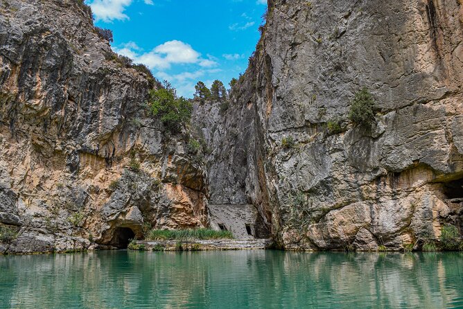 From Valencia: Hiking and Hanging Bridge Adventure in Chulilla - Ruta de los Calderones: Where the “Easy” Trail Still Asks for Attention