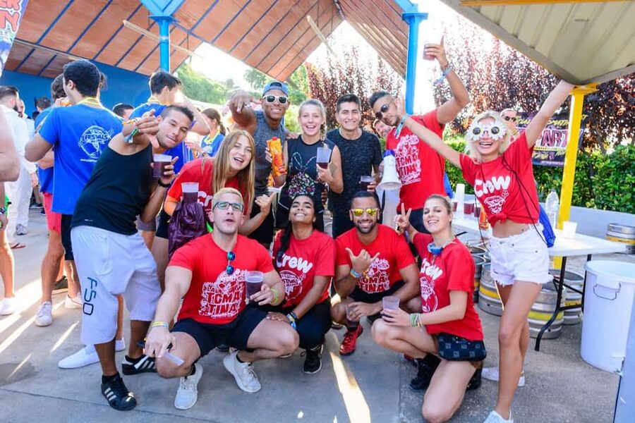 From Valencia: La Tomatina 2025 - Pre-party and post-party in Buñol: Festivals all around, music, and bar time