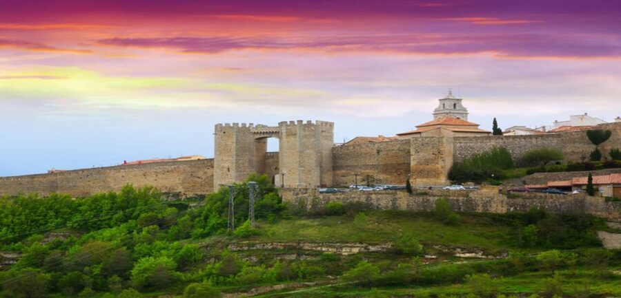 From Valencia: Morella & Peñíscola Day Trip Transfer + Lunch - Peñíscola’s Papa Luna Castle on the rock by the sea