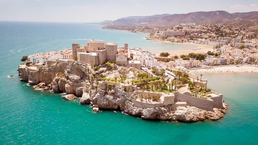 From Valencia: Peniscola Day tour, Game of Thrones - A guided walk through the walled streets of Peñíscola