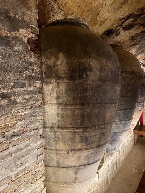 From Valencia: Utiel-Requena Wine Tour and Traditional Lunch - Lunch at a Spanish restaurant, what you should expect to fuel the ride home