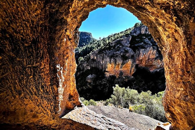 Full-day Hiking at Ruta the Aqua across Pena Cortada - Ruta de Agua: Calles to Chelva, the easy-going stretch that still feels like a getaway