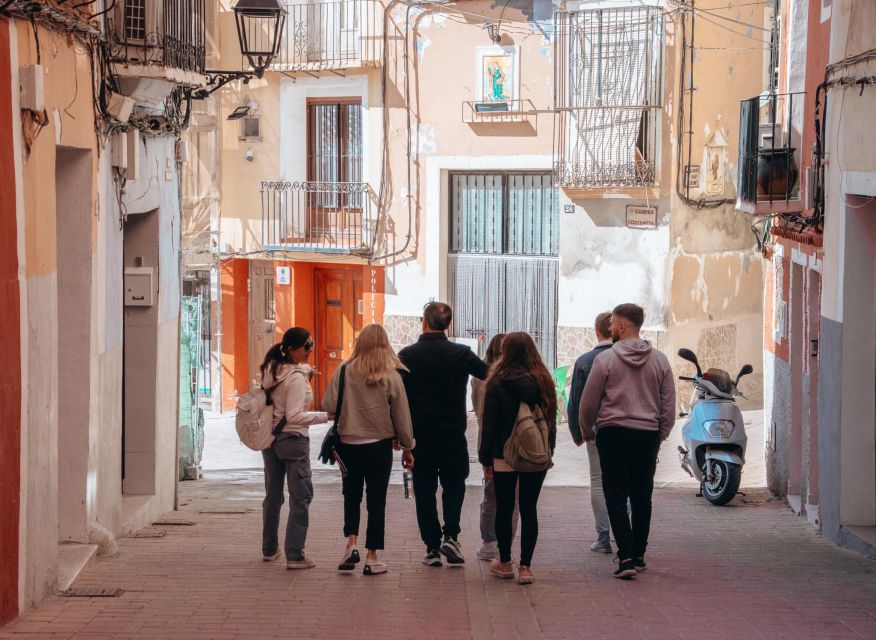 Full Day Tour to Altea, Benidorm & Villajoyosa from Valencia - Altea: Blue-Dome Church Views and the Art-Shop Walk