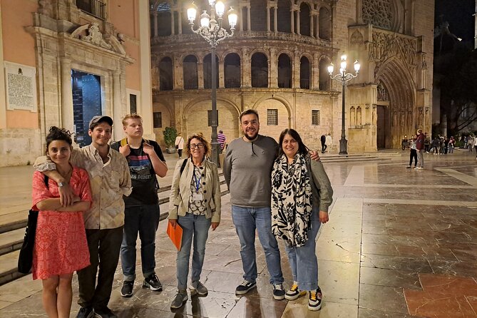 Genuine Valencian tapas tour with a pinch of History - Iglesia de los Santos Juanes and the Valencian Sixtine Chapel connection