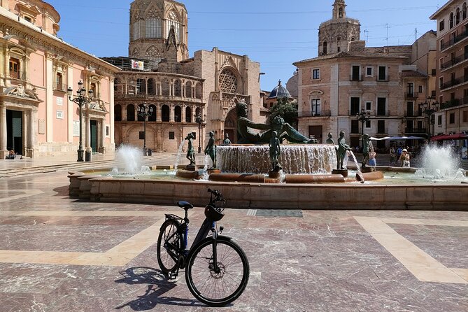Grand City Bike Tour of Valencia - Turia River Park: The Scenic Break That Keeps You Moving
