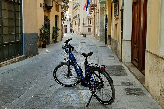 Grand City Bike Tour of Valencia - Old Town Valencia by Bike: Tight Streets, Clear Landmarks