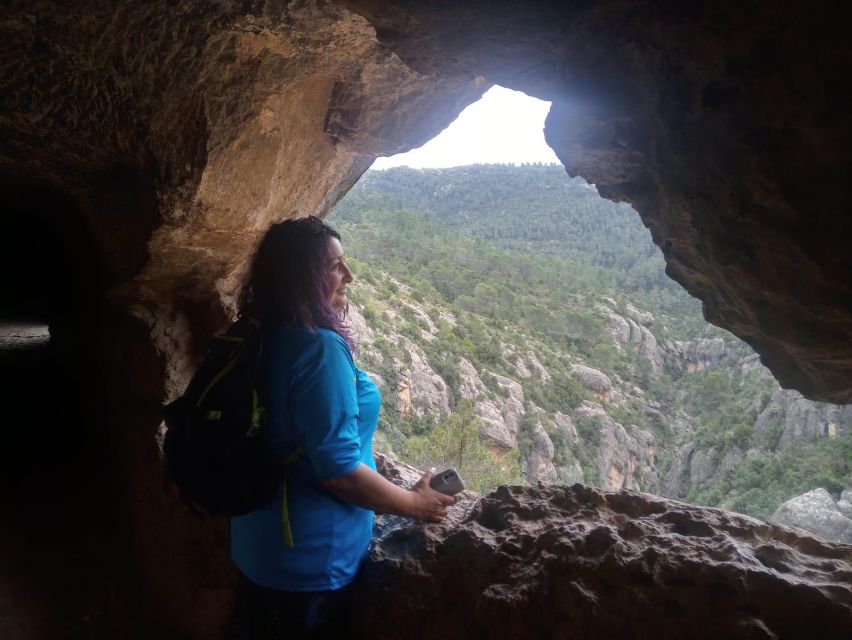Hiking Tour to the Roman Aqueduct of Pena Cortada - Quick hits before you lace up