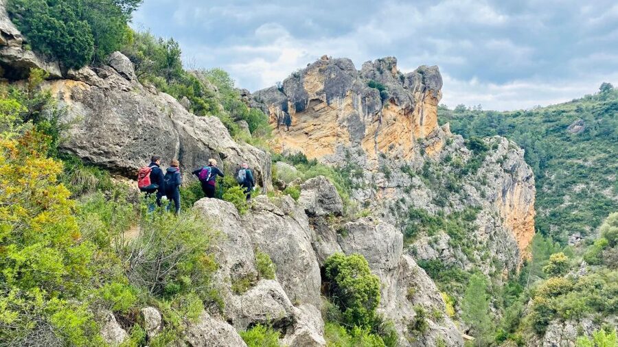 Hiking Tour to the Roman Aqueduct of Pena Cortada - Calles to the riverside path: old windmills and an easy start