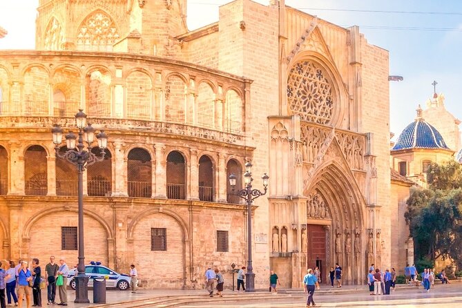 In Love with Valencia: A Self-Guided Tour of its Landmarks - Plaça de la Reina to Valencia Cathedral, Where You Get the Big Picture