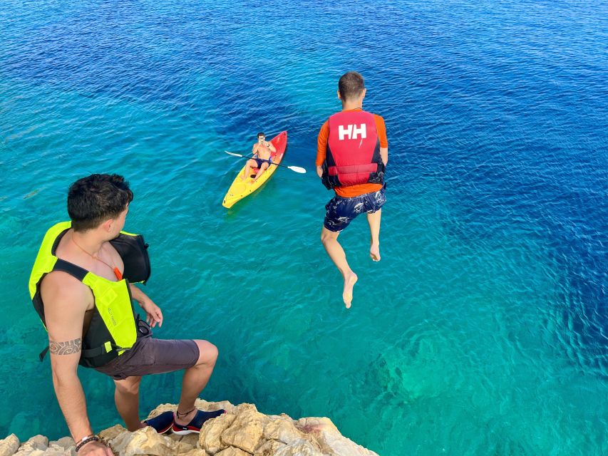 Jávea: Cala Tango and San Antonio Nature Reserve Kayak Tour - The Cabo de San Antonio Marine Reserve and the cave moment