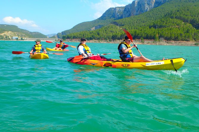 Kayak Routes In A Lake - Lake Arenós Kayaking Near Valencia: Why it feels different