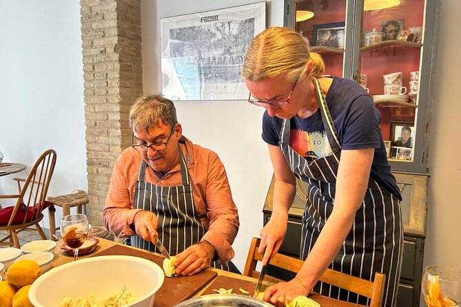 Make Valencian 'Pizza' in Ruzafa - Key highlights you will feel right away