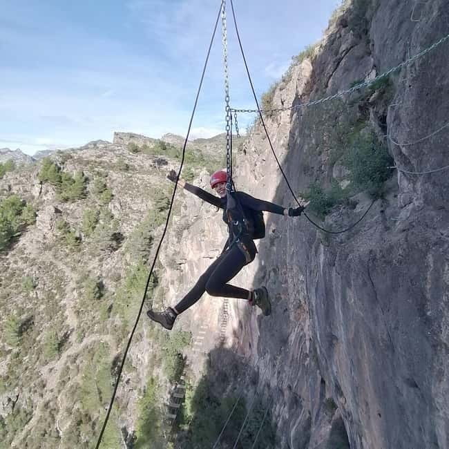 Marxuquera: La Falconera Via Ferrata - Expert equipment and how the guides manage your confidence