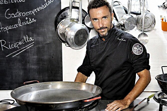 Master the Art of Paella in an Authentic Valencian Kitchen - The Paella Valenciana Method: Rabbit, Chicken, and Rice Rules