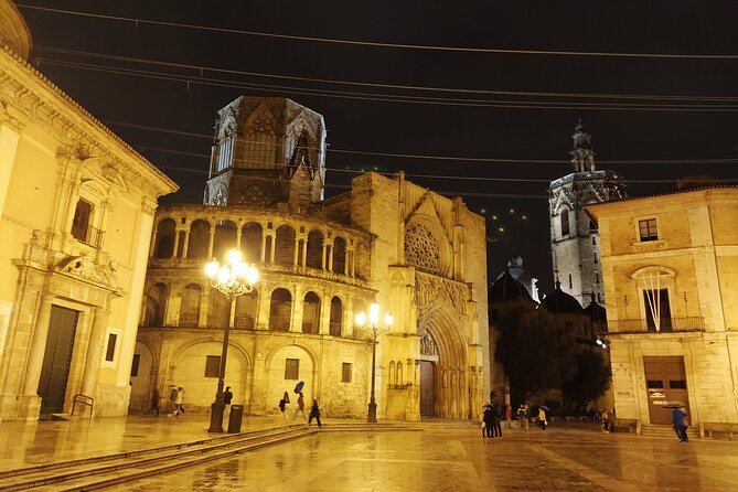 Medieval Valencia Small-Group Walking Tour with Local Guide - Lonja de la Seda, the UNESCO silk market exchange
