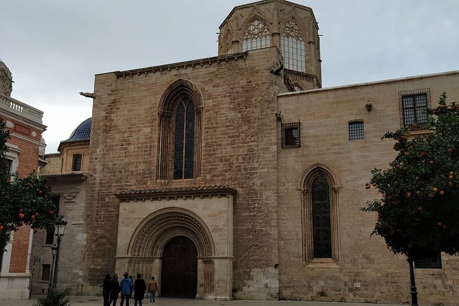 Medieval Valencia Small-Group Walking Tour with Local Guide - How a local guide turns facts into a street map