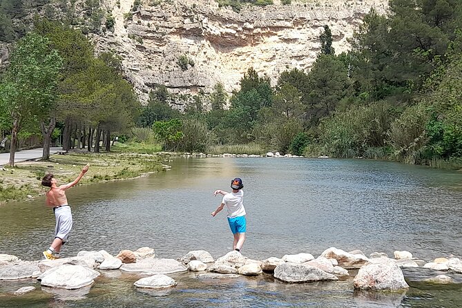 Montanejos: Do an Epic Hike and Swim in Thermal Waters - What to bring (so the day feels good, not stressful)
