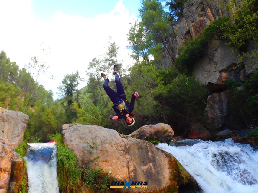 Montanejos: Guided Whitewater Rafting Adventure - Safety that is more than a lecture