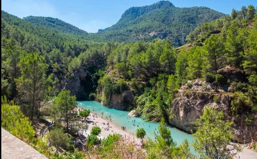 Montanejos Thermal Springs and Waterfall, food included - Lunch in Montanejos, Plus the Hike That May Disappear in Summer