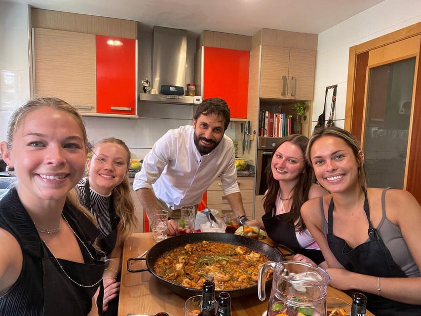 OnlyForYou, Paella Session at a Michelin-trained Chef’s Home - Your paella decision: Traditional, seafood, or vegetable