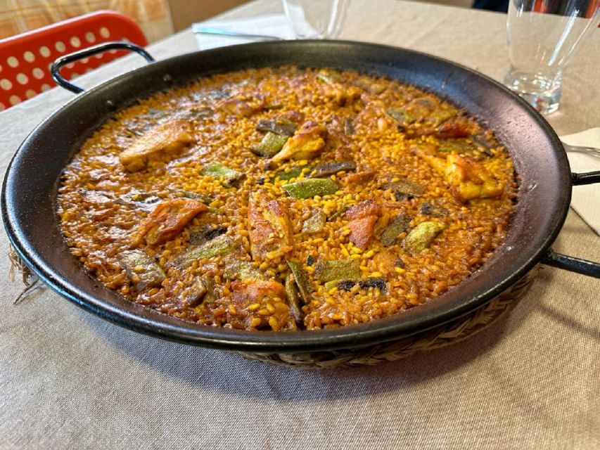 OnlyForYou, Paella Session at a Michelin-trained Chef’s Home - Meeting at IVAM Museum, then straight into the kitchen rhythm