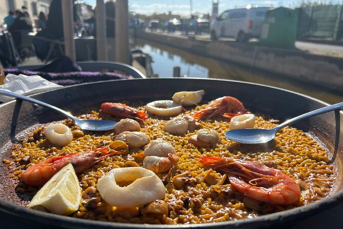 Paella Cooking Class on a Splendid Terrace in Valencia - Meet Leandro and Costanza, Your Chef Hosts