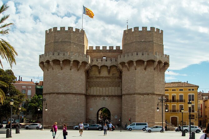 PRIVATE Walking Tour Historical Center with Local Expert - A guide who knows how to pace a group