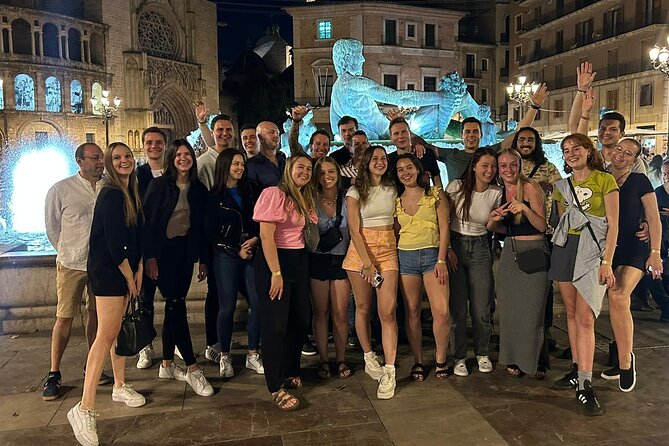 Pub Crawl Tour in Valencia - Valencia at 9 pm: why this crawl feels like a shortcut