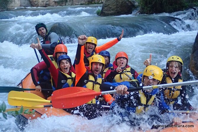 Rafting white water in Montanejos 1h Valencia - Fuente de los Baños: why the thermal village setting adds comfort