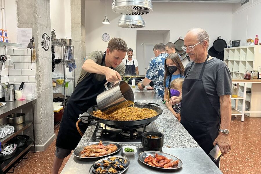 Real Paella Cooking Class – Market Visit & Sangría Workshop - Tapas, Sangría Workshop, and DO Valencia Wine While You Cook