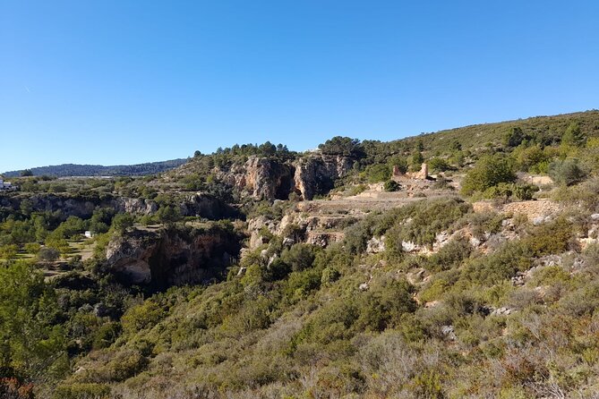 Shared Hike Tour in Valencia - Meeting at Torres de Serranos, then getting to Bunol