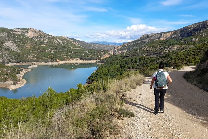 Stunning Hike around Buseo reservoir - Valencia to Chera: The Easy Private Start