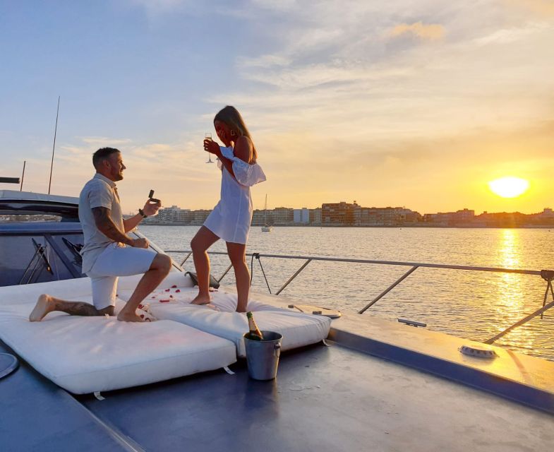 Sunset on a boat with cava included - The Torrevieja and Orihuela Sunset Run (1.5 Hours, Up to 9)