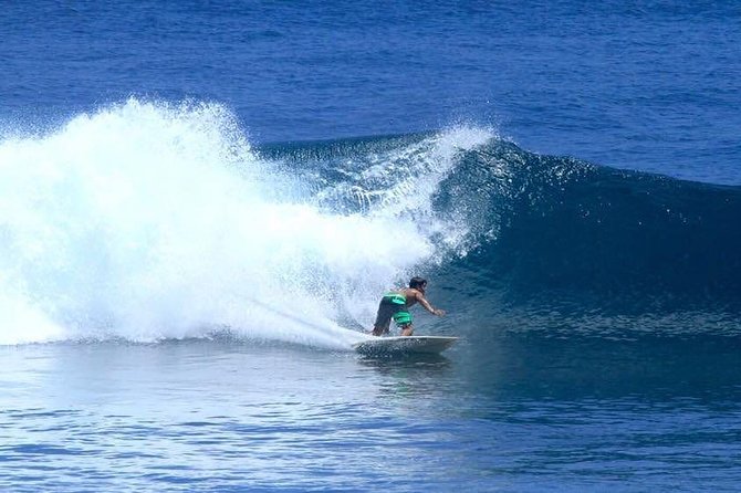 Surf lesson on Valencia beach - Key Things to Know Before You Go