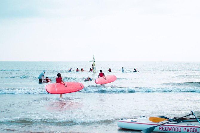 Surf lesson on Valencia beach - Gear Included, Wetsuit and Board Comfort Tips