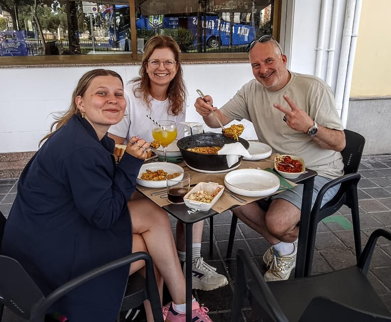 TAPAS GASTRONOMIC TOUR - Guide Impact: Why Roberto-Type Explanations Matter on a Food Tour