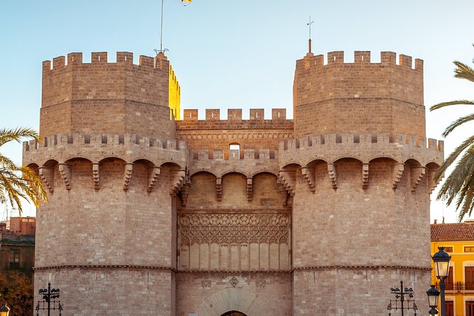 The Essentials of Valencia in a Guided Tour - Placa de la Mare de Deu and Placa de la Reina: Cathedral Square Basics, Done Right