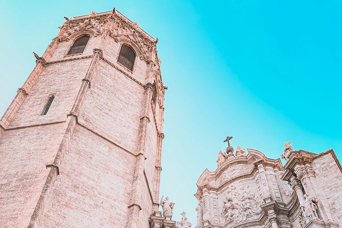 The Essentials of Valencia in a Guided Tour - Mercat Central de Valencia: Architecture Plus Market Stories