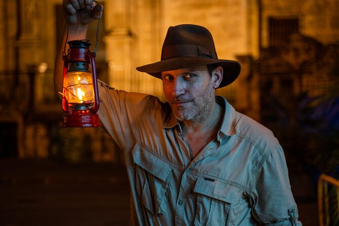 The Holy Grail with Indiana Jones - Café Madrid and the Last Supper fresco near San Martín Obispo