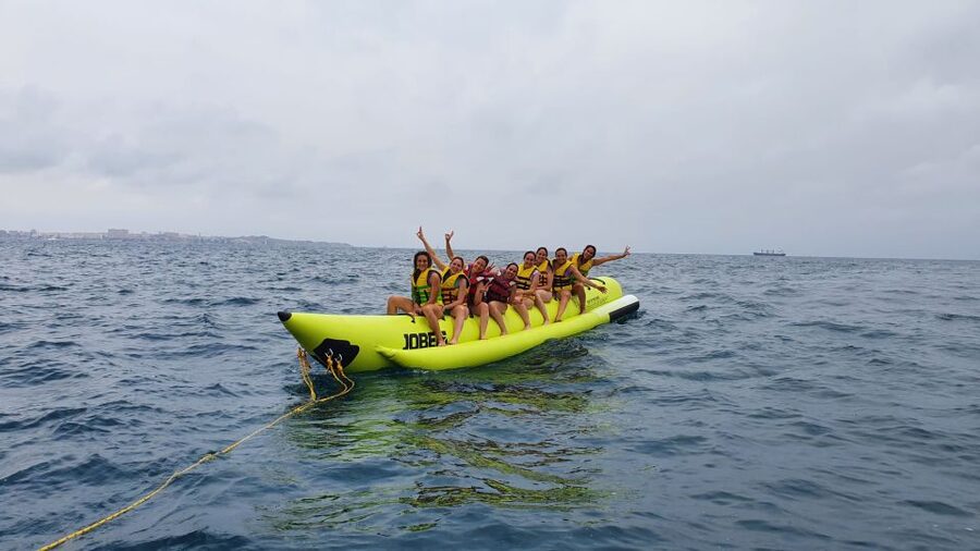 Torrevieja: Banana Boat Ride with Instructor - 15 minutes feels like a lot when you are holding on