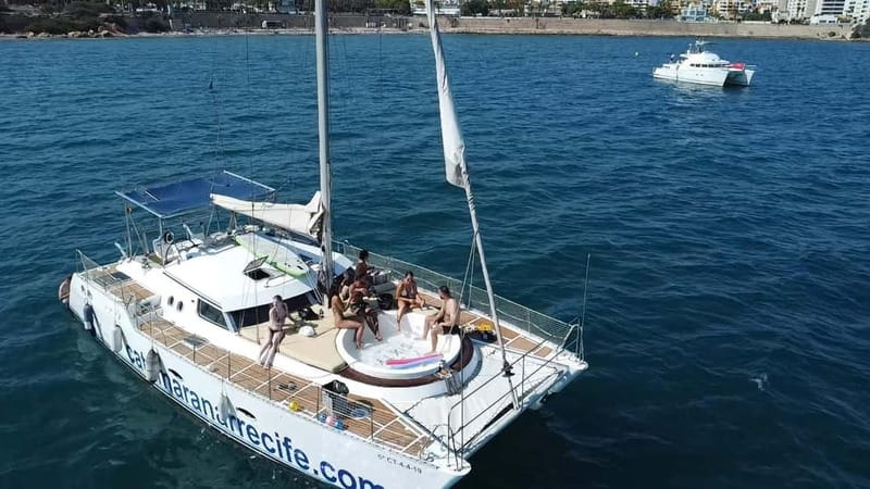 Torrevieja: Catamaran ride and sunset with swimming. - Inside the boat: jacuzzi, cooler with ice, and what you actually use