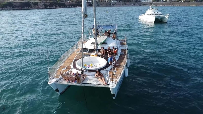 Torrevieja: Catamaran ride and sunset with swimming. - The ride along Torrevieja’s coves: how the two sailing blocks play out