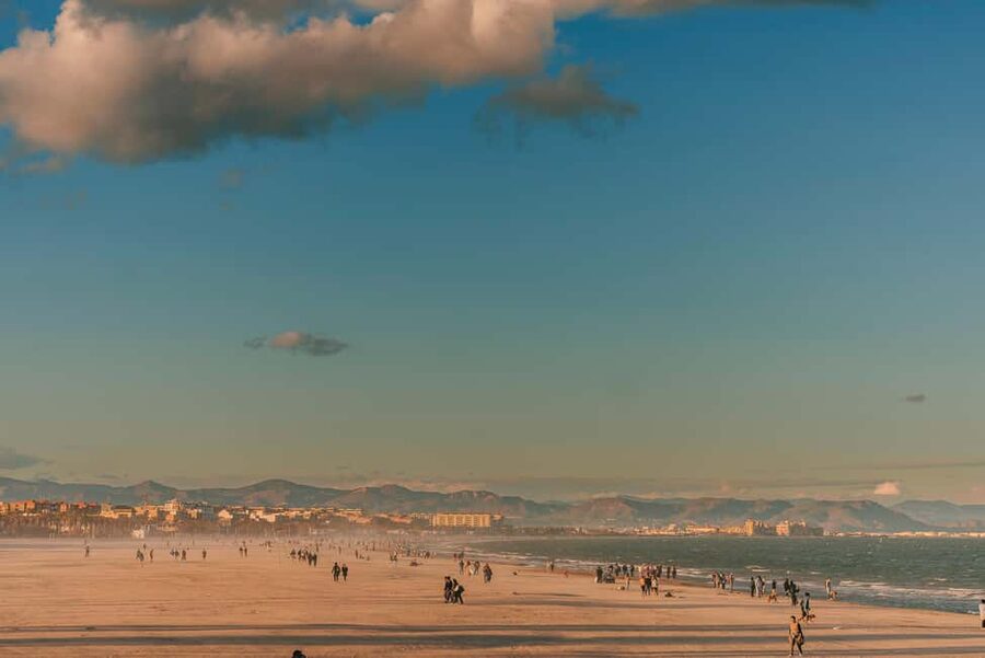 Valencia: 2-hour City Highlights Guided Tuk-Tuk Tour - Puerta del Mar And Puente de las Flores: Fast Orientation Through the Old City