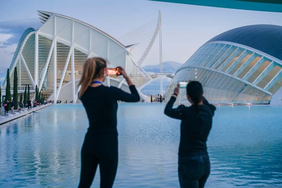 Valencia: 2-hour City Highlights Guided Tuk-Tuk Tour - La Marina de València And the Seafront Shift